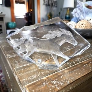 Mats Jonasson Horse In Gallop Maleras Sweden full lead crystal galloping horse.